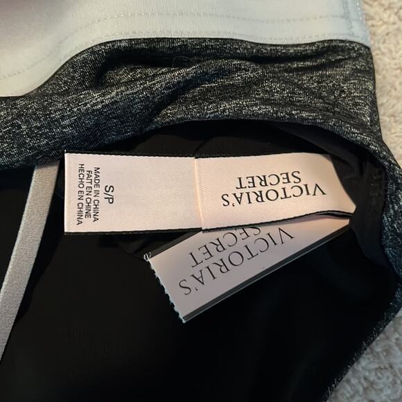 Victoria’s Secret Gray Bralette with White Band Size Small - Picture 3 of 3